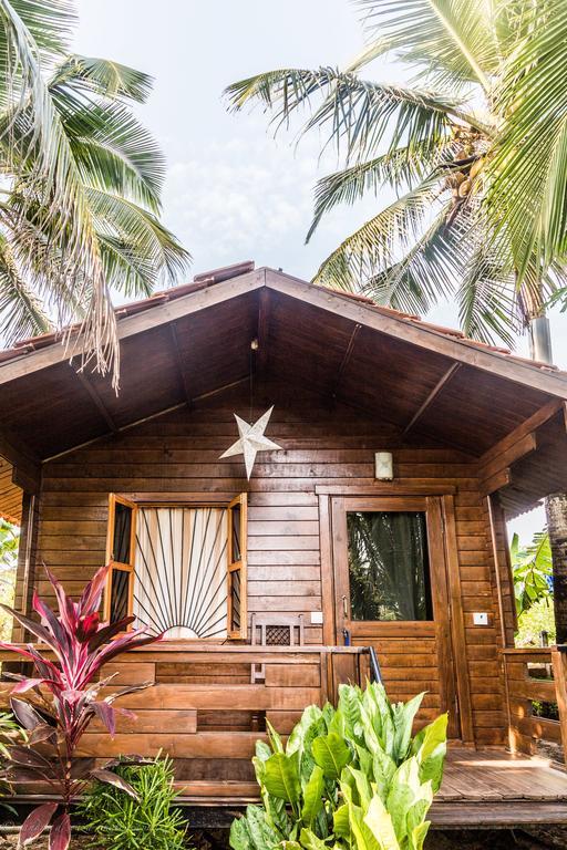 Pele's Windsong Wood On The Beach Guest house Benaulim
